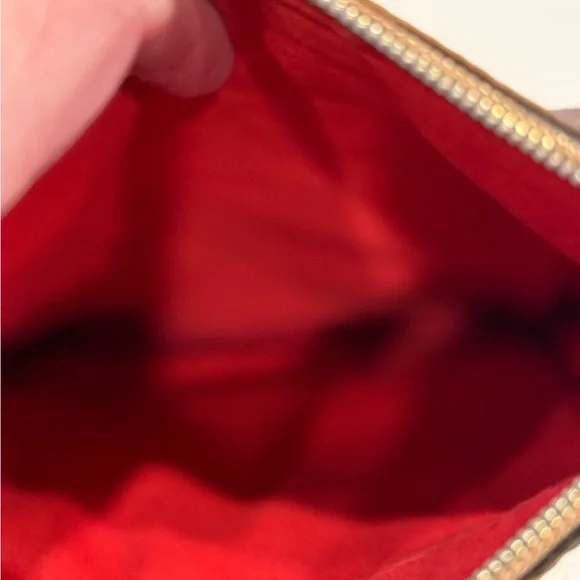 Dooney & Bourke Giraffe Pattern Crossbody - Picture 3 of 6